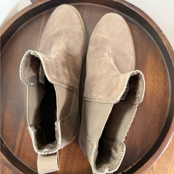 TOMS Women's Olive Ankle Booties - Picture 10 of 10